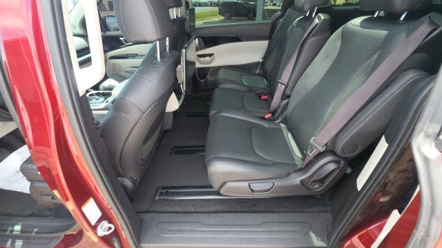 Used 2024 Kia Carnival SX Prestige FWD image 16