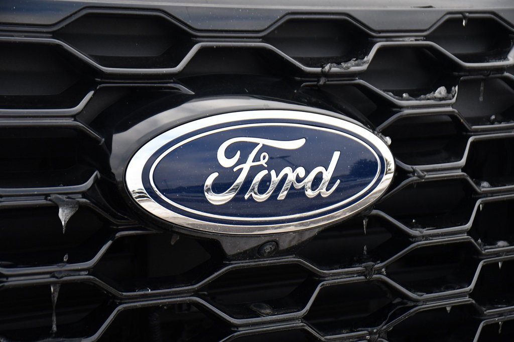 Used 2025 Ford Explorer ST-Line w/ ST-Line Street Pack image 38