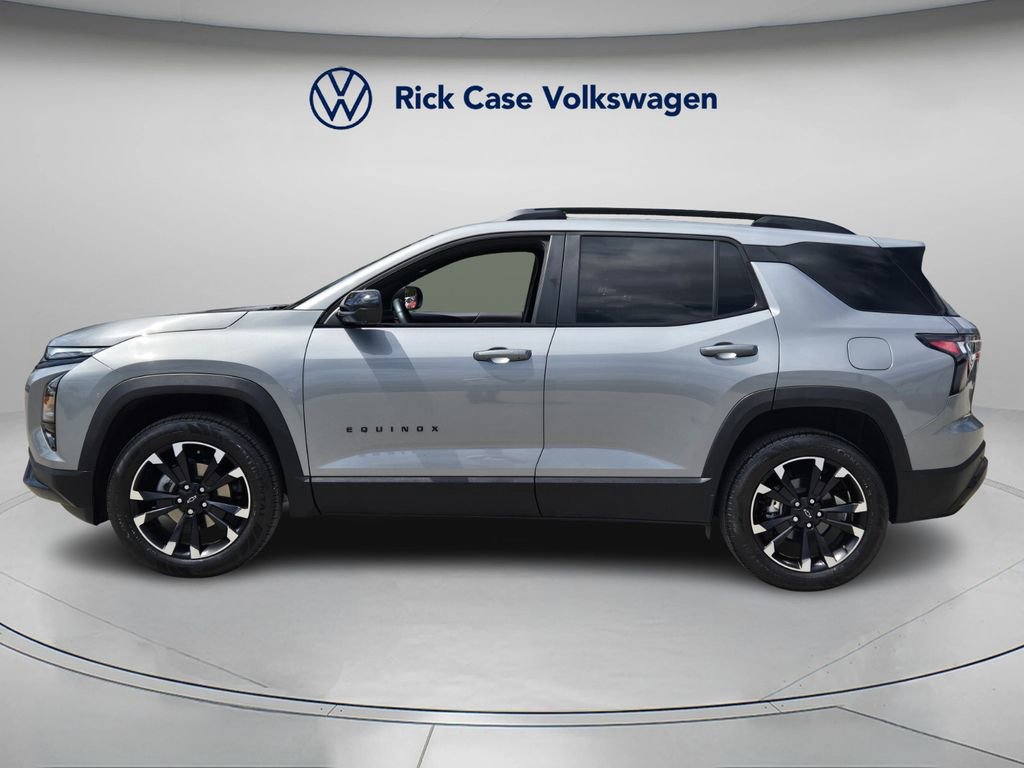 Used 2025 Chevrolet Equinox RS w/ Safety and Technology Package image 3