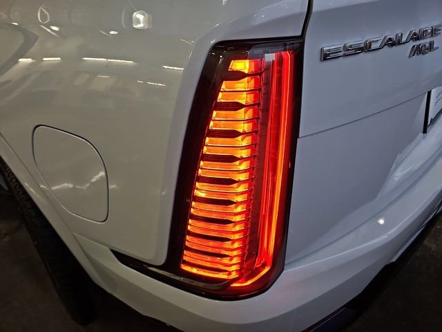 New 2026 Cadillac Escalade IQL Sport 1 w/ LPO, Floor Liner Package AWD/4WD image 36
