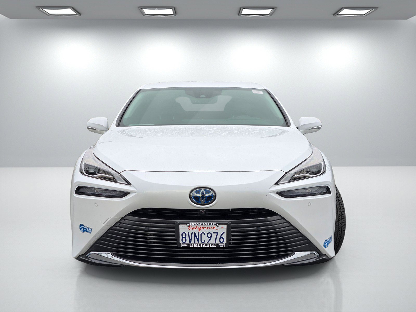 Used 2021 Toyota Mirai XLE w/ Advanced Technology Package image 2