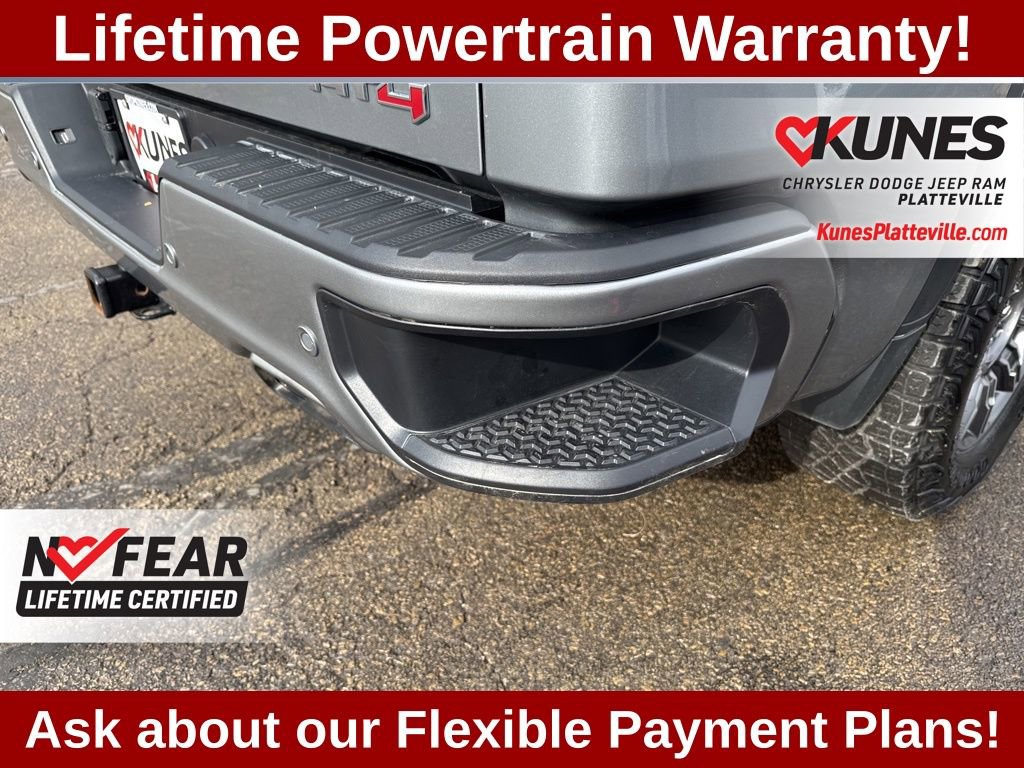 Used 2024 GMC Sierra 1500 AT4 w/ Technology Package image 15