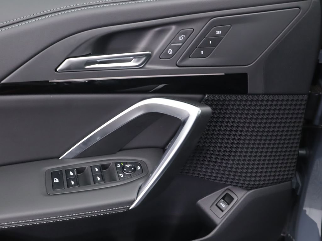 Certified 2025 BMW X1 xDrive28i w/ Technology Package image 25