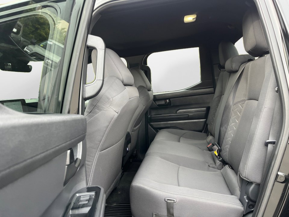 Certified 2025 Toyota Tacoma SR5 image 16