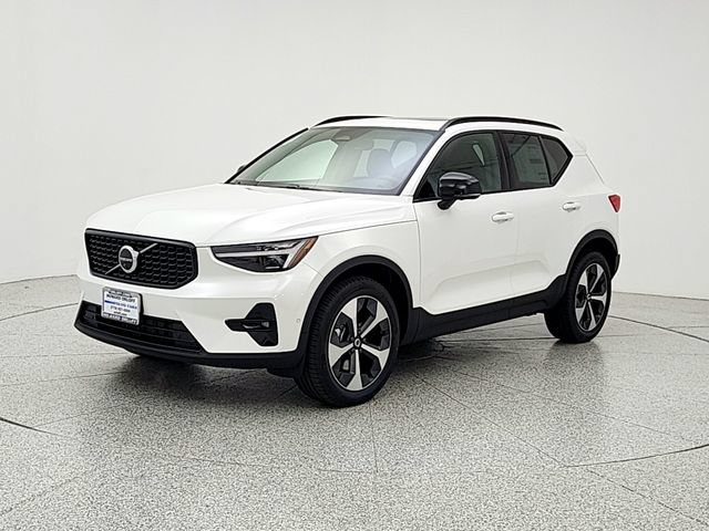 New 2026 Volvo XC40 B5 Plus w/ Protection Package Premier
