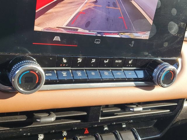 Used 2024 GMC Canyon AT4 image 22