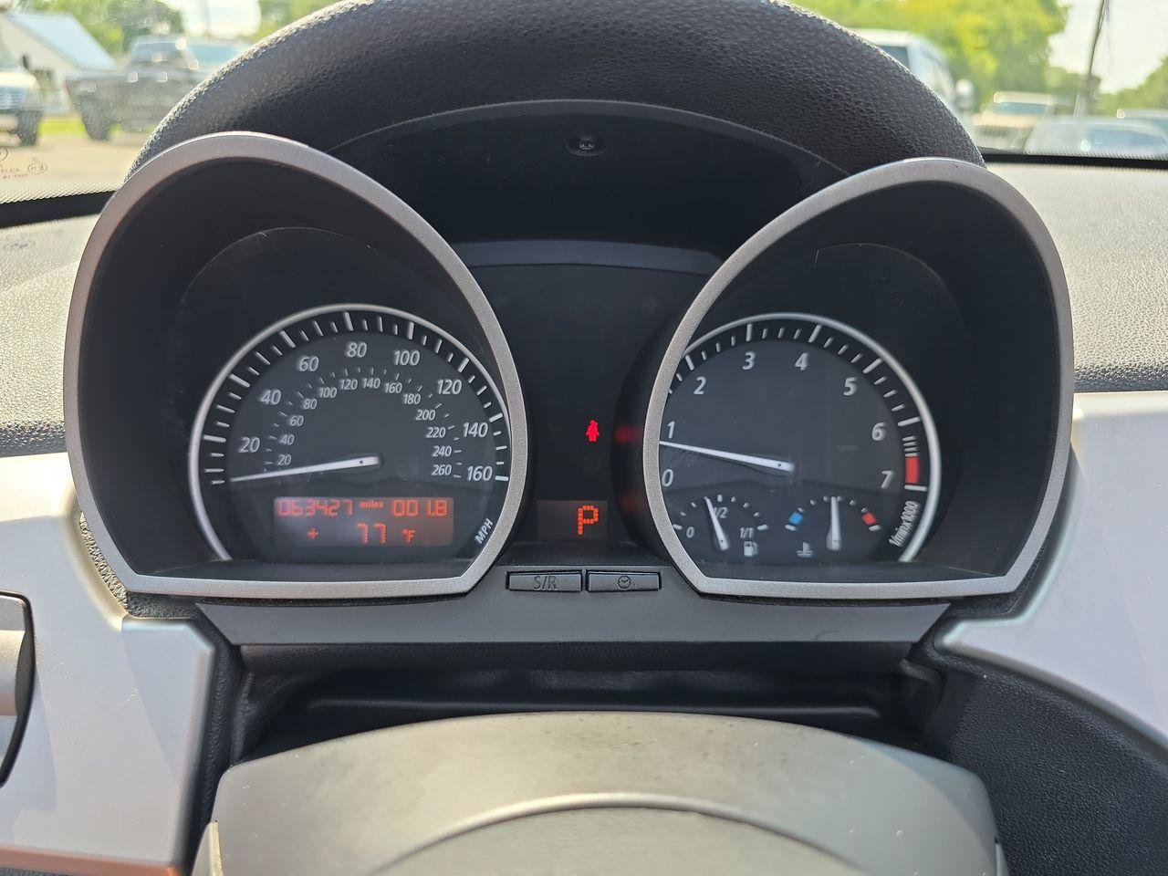 Used 2003 BMW Z4 2.5i RWD image 11