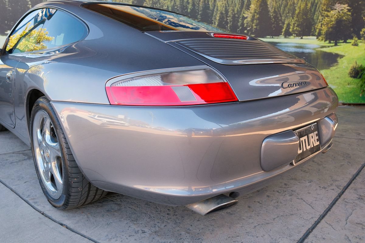 Used 2004 Porsche 911 Carrera RWD image 35
