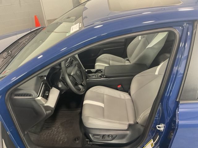 Used 2026 Toyota Camry SE w/ Multimedia Upgrade Package AWD/4WD image 11