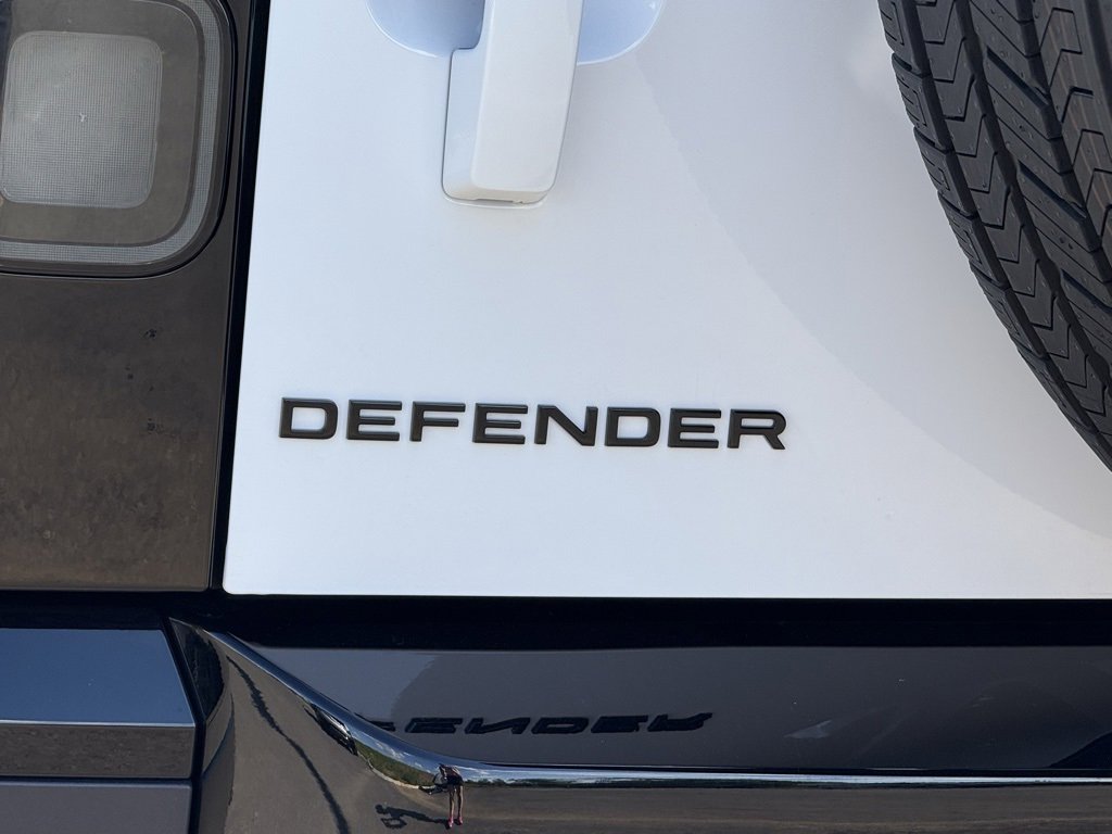 New 2026 Land Rover Defender 110 S image 35