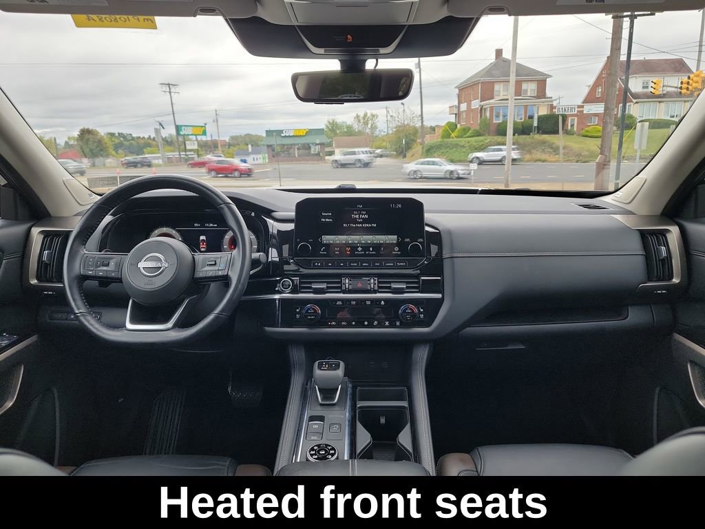 Used 2023 Nissan Pathfinder Platinum image 18