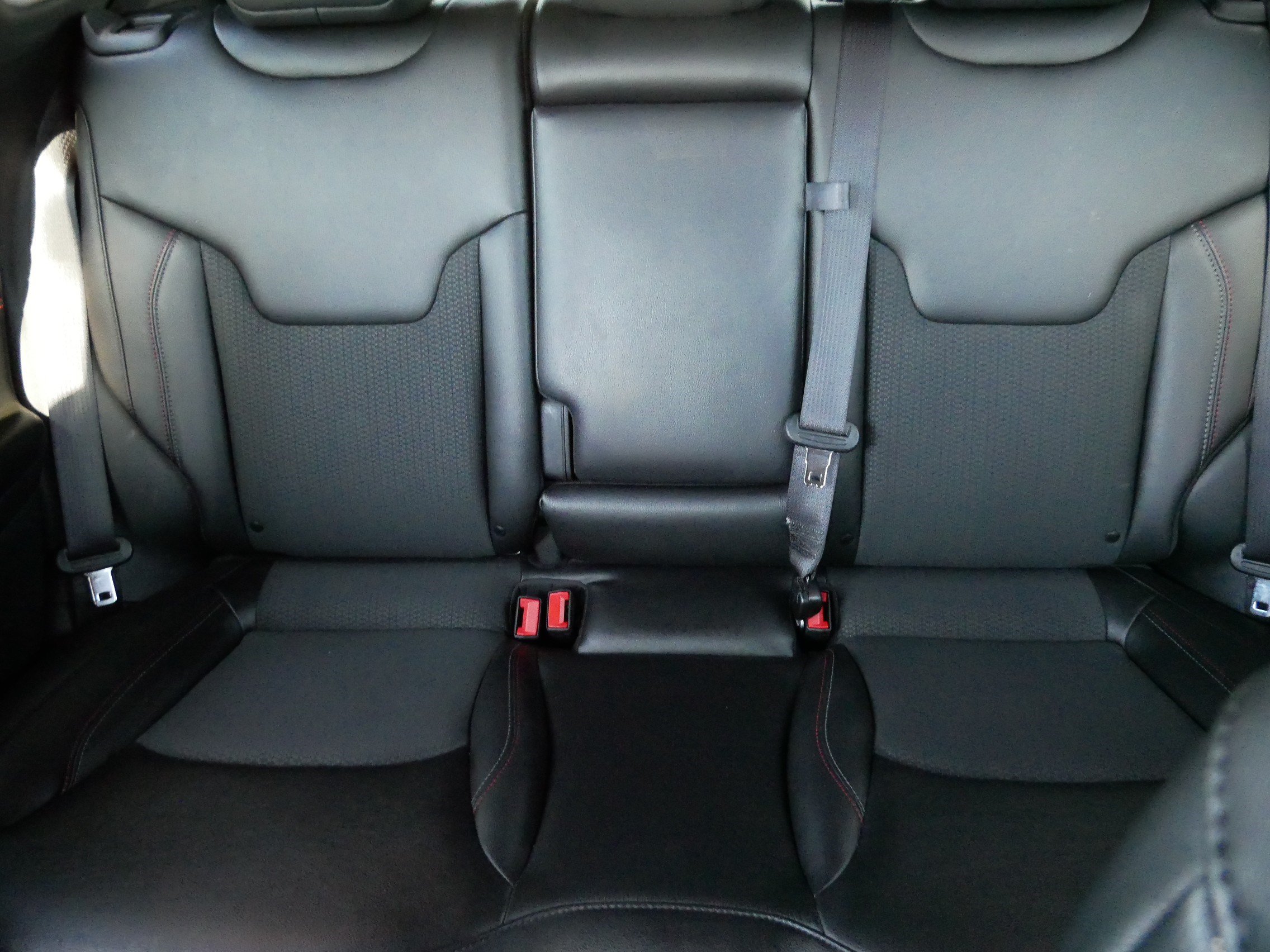 Used 2025 Jeep Compass Trailhawk AWD/4WD image 13