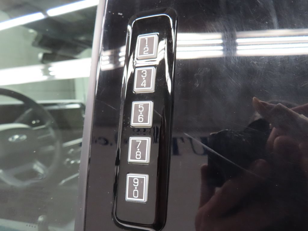Used 2026 Ford F350 Lariat AWD/4WD image 60