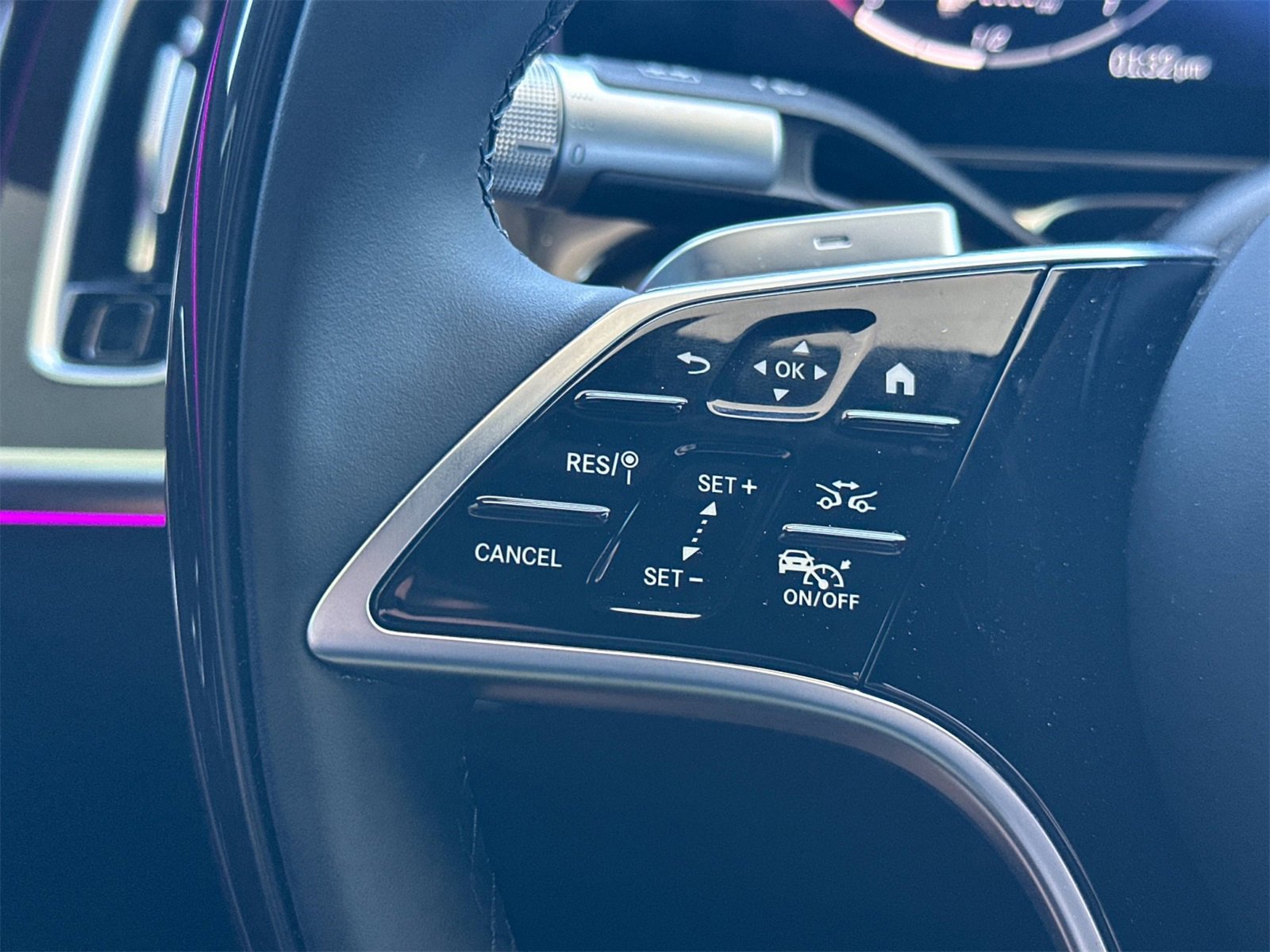 New 2024 Mercedes-Benz S 580e 4MATIC Sedan image 26