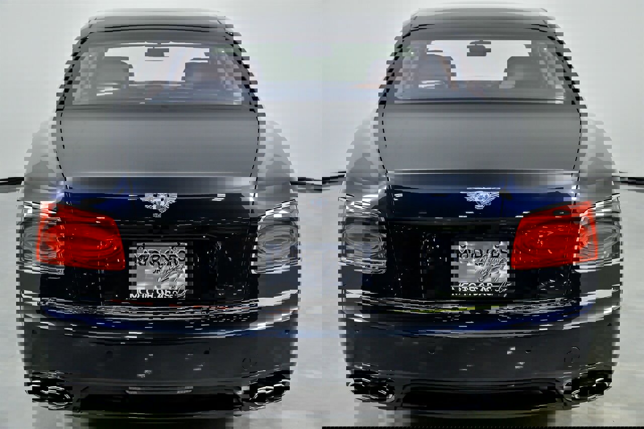 Used 2015 Bentley Flying Spur V8 image 11