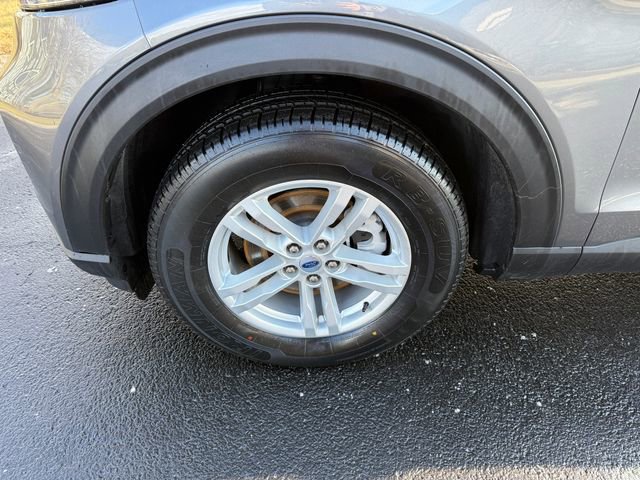 Used 2022 Ford Explorer XLT w/ Equipment Group 202A image 24
