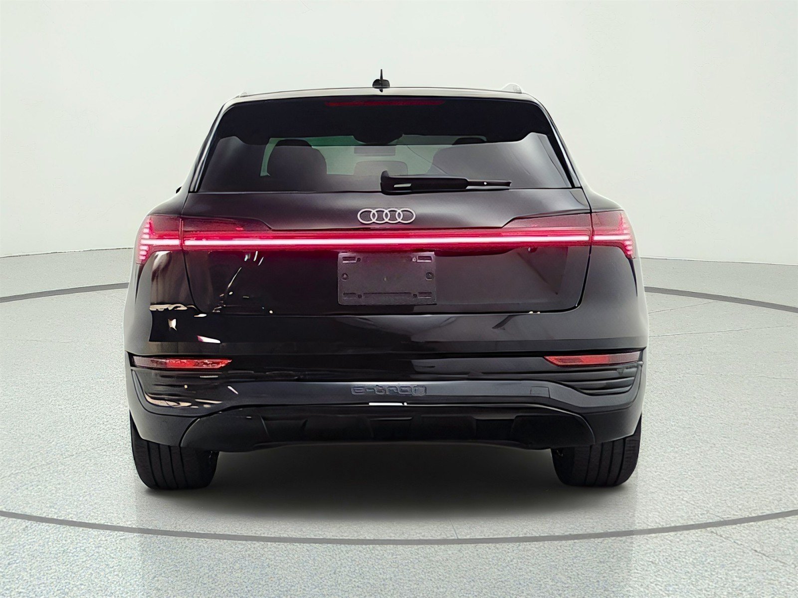 Used 2024 Audi Q8 e-tron Premium Plus w/ Premium Plus Package AWD/4WD image 6