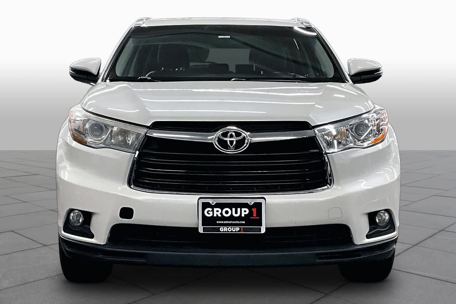 Used 2015 Toyota Highlander XLE AWD/4WD image 3