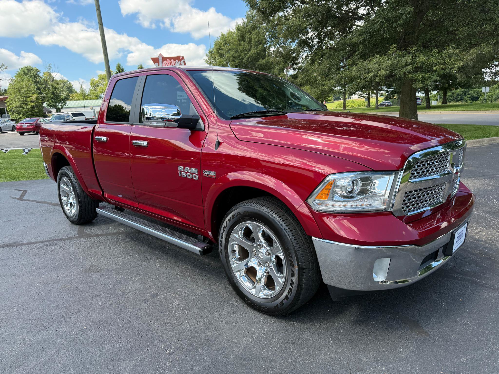 Used 2014 RAM 1500 Laramie w/ Convenience Group AWD/4WD image 11