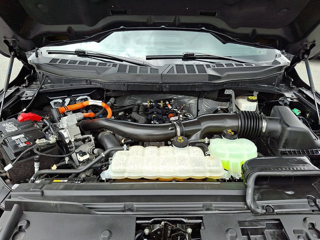 Used 2024 Ford F150 Lariat AWD/4WD image 35