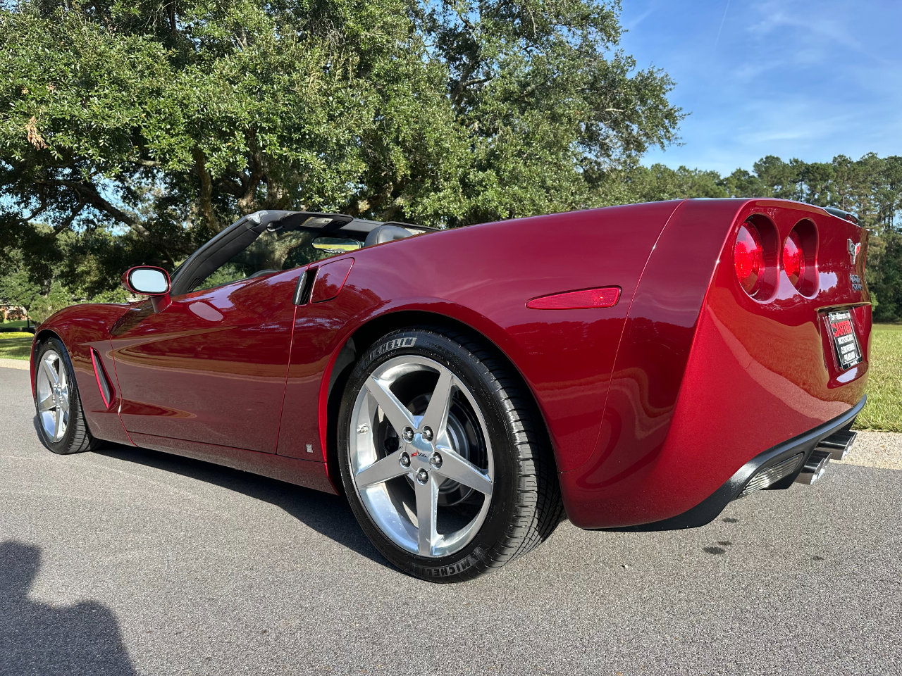 Used 2006 Chevrolet Corvette Convertible w/ Preferred Equipment Group image 7