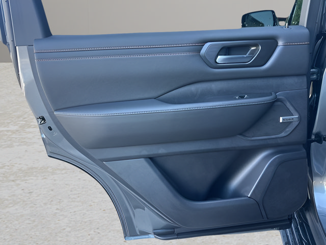 New 2026 Nissan Armada PRO-4X w/ Captain's Chari Seat Package AWD/4WD image 25