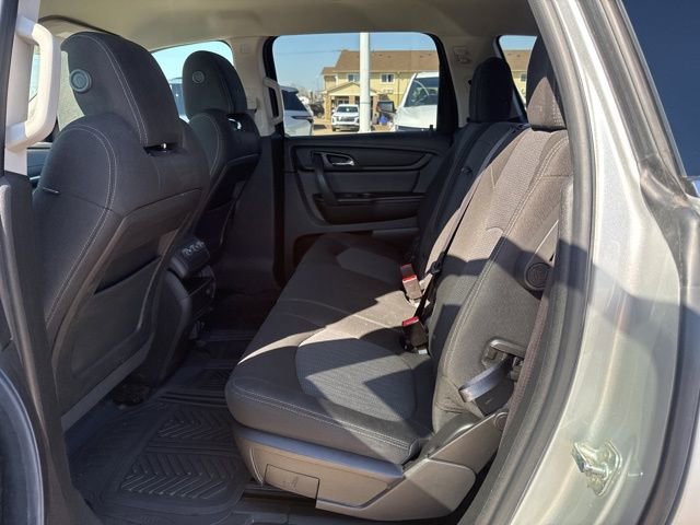 Used 2017 Chevrolet Traverse LT image 34