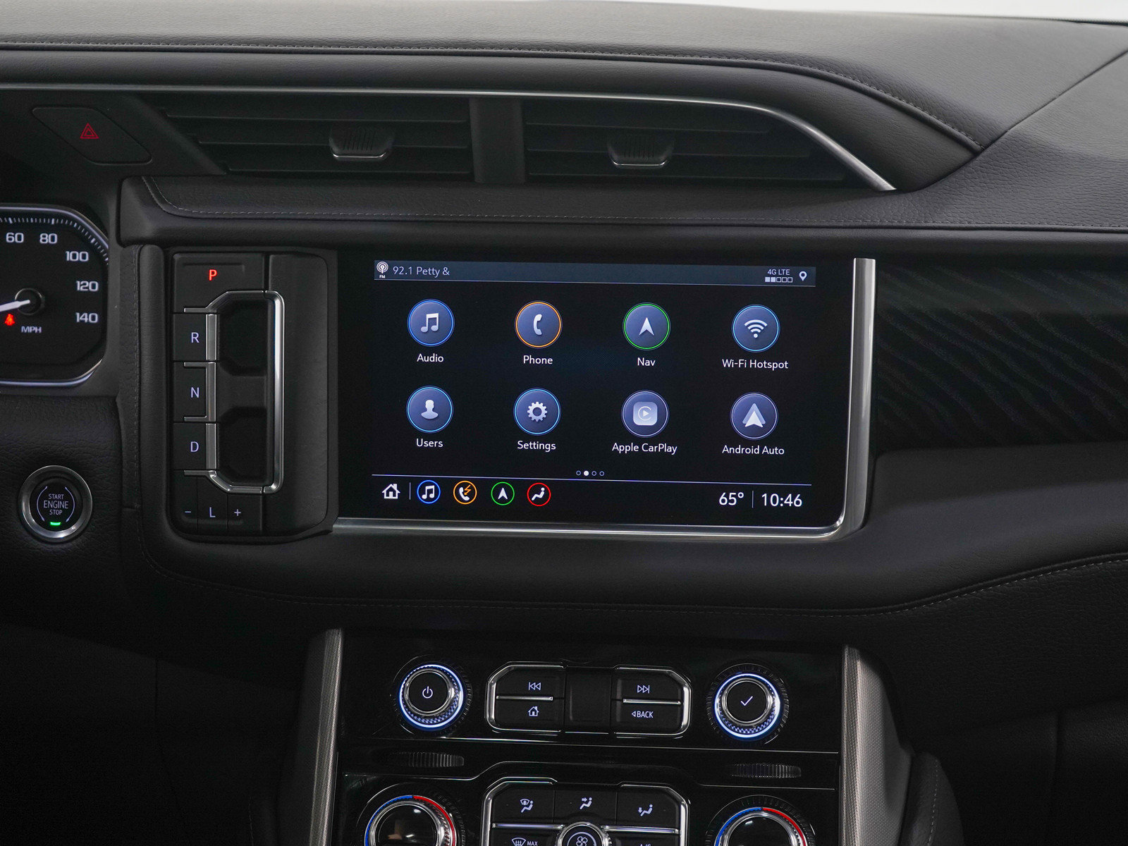 Used 2021 GMC Yukon Denali w/ Denali Premium Package image 16