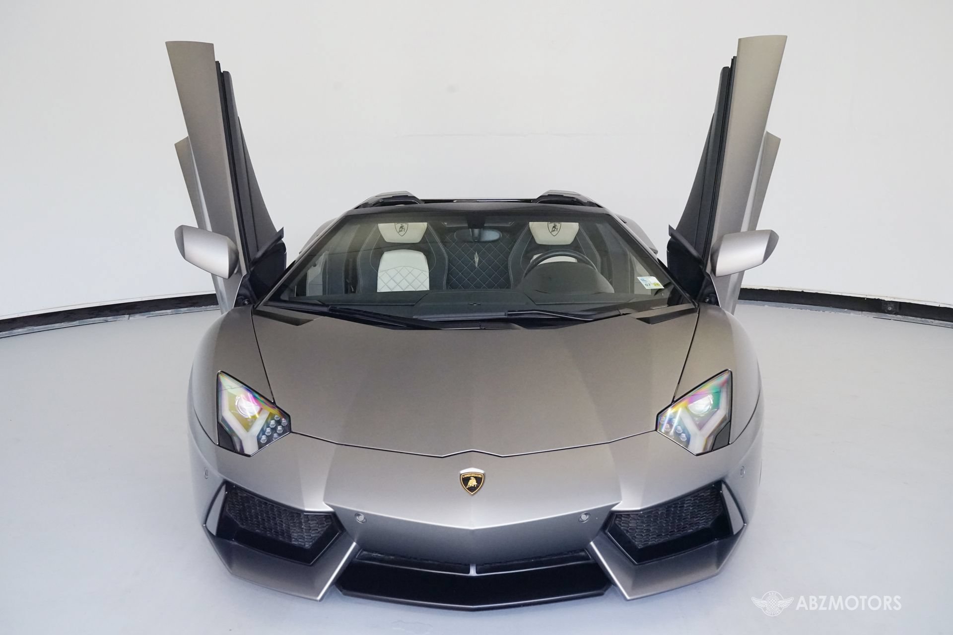 Used 2015 Lamborghini Aventador LP 700-4 AWD/4WD image 3