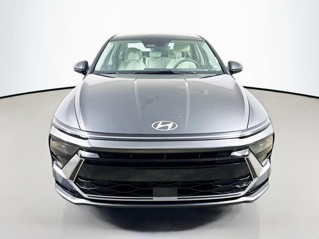 Used 2024 Hyundai Sonata SEL FWD image 2