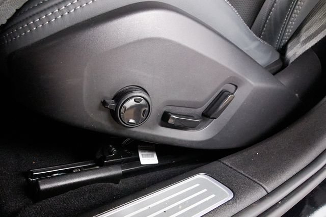 Certified 2023 Volvo S90 B6 Ultimate AWD/4WD image 12