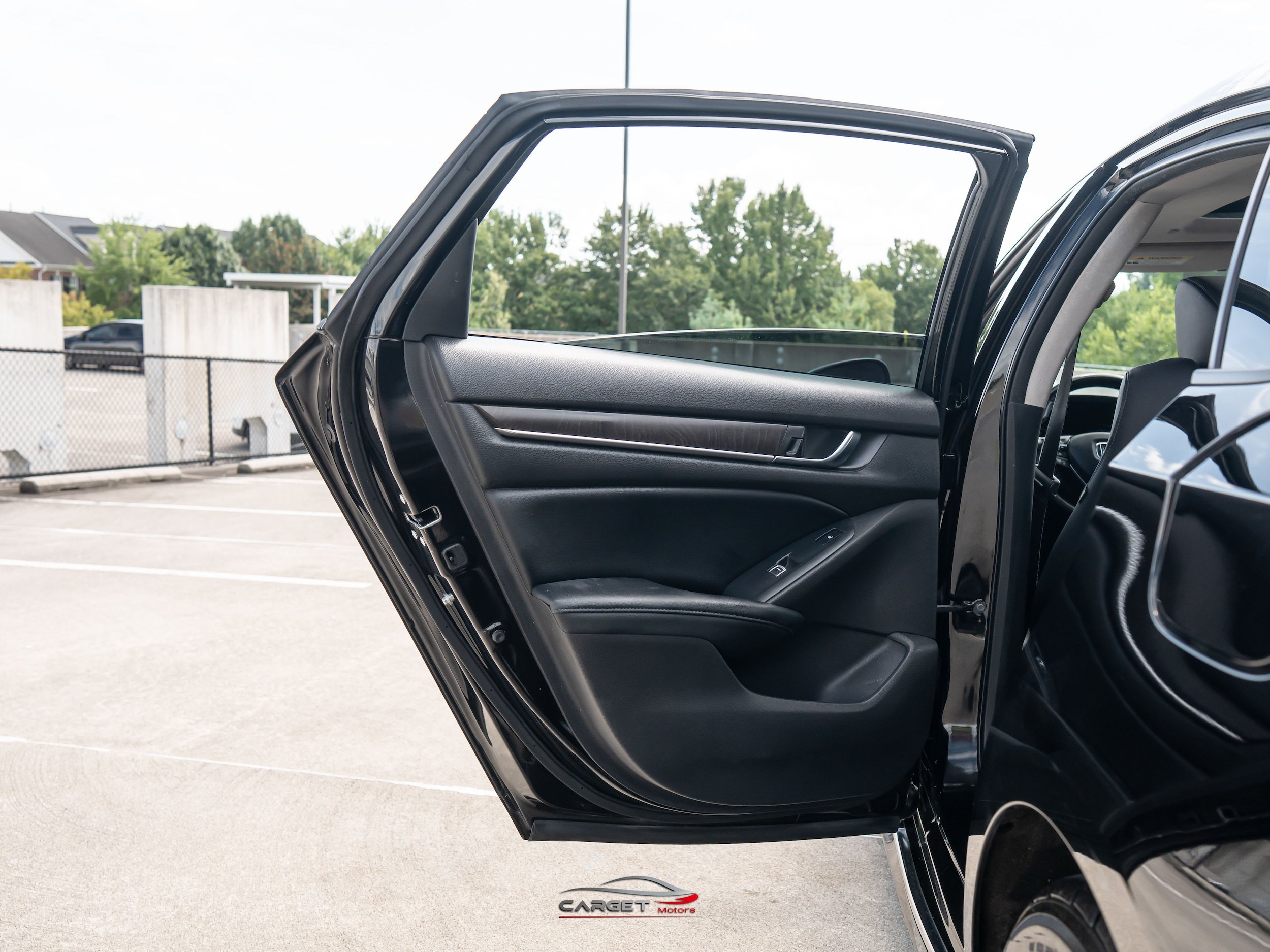 Used 2018 Honda Accord Touring image 44