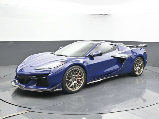 Used 2025 Chevrolet Corvette Z06 w/ Z07 Performance Package RWD image 5
