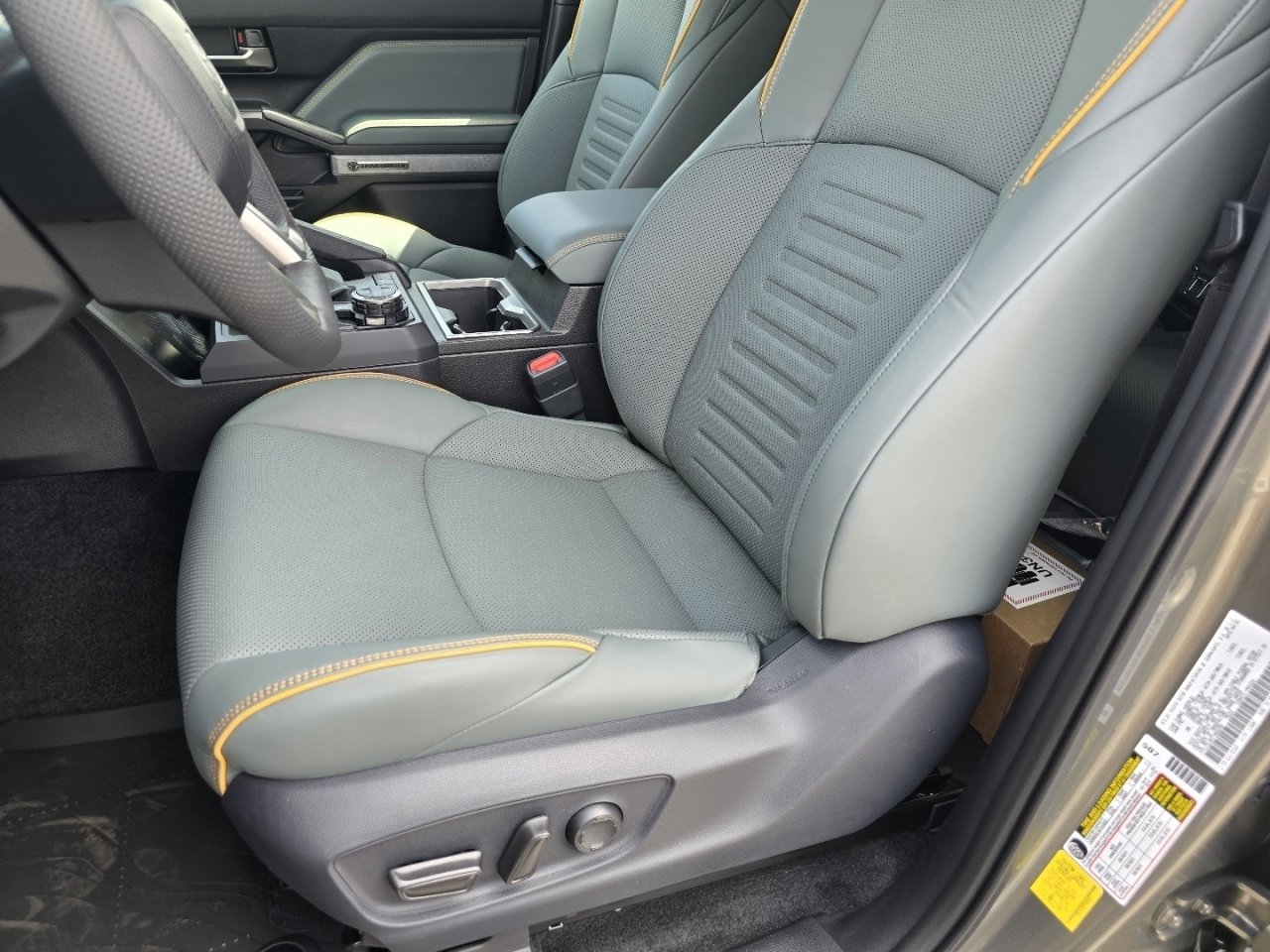 New 2026 Toyota Tacoma 4x4 Double Cab Hybrid image 25