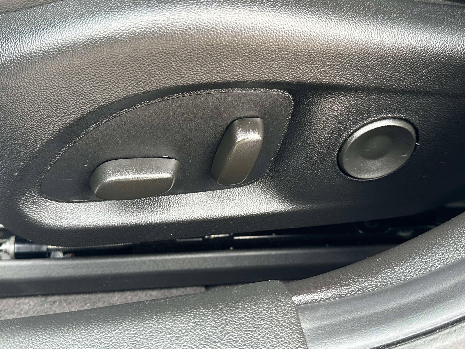 Certified 2024 Cadillac CT4 Luxury w/ Sun And Sound Package image 25