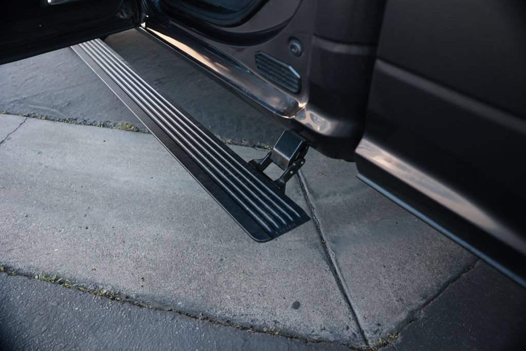 New 2026 RAM 3500 Laramie AWD/4WD image 10