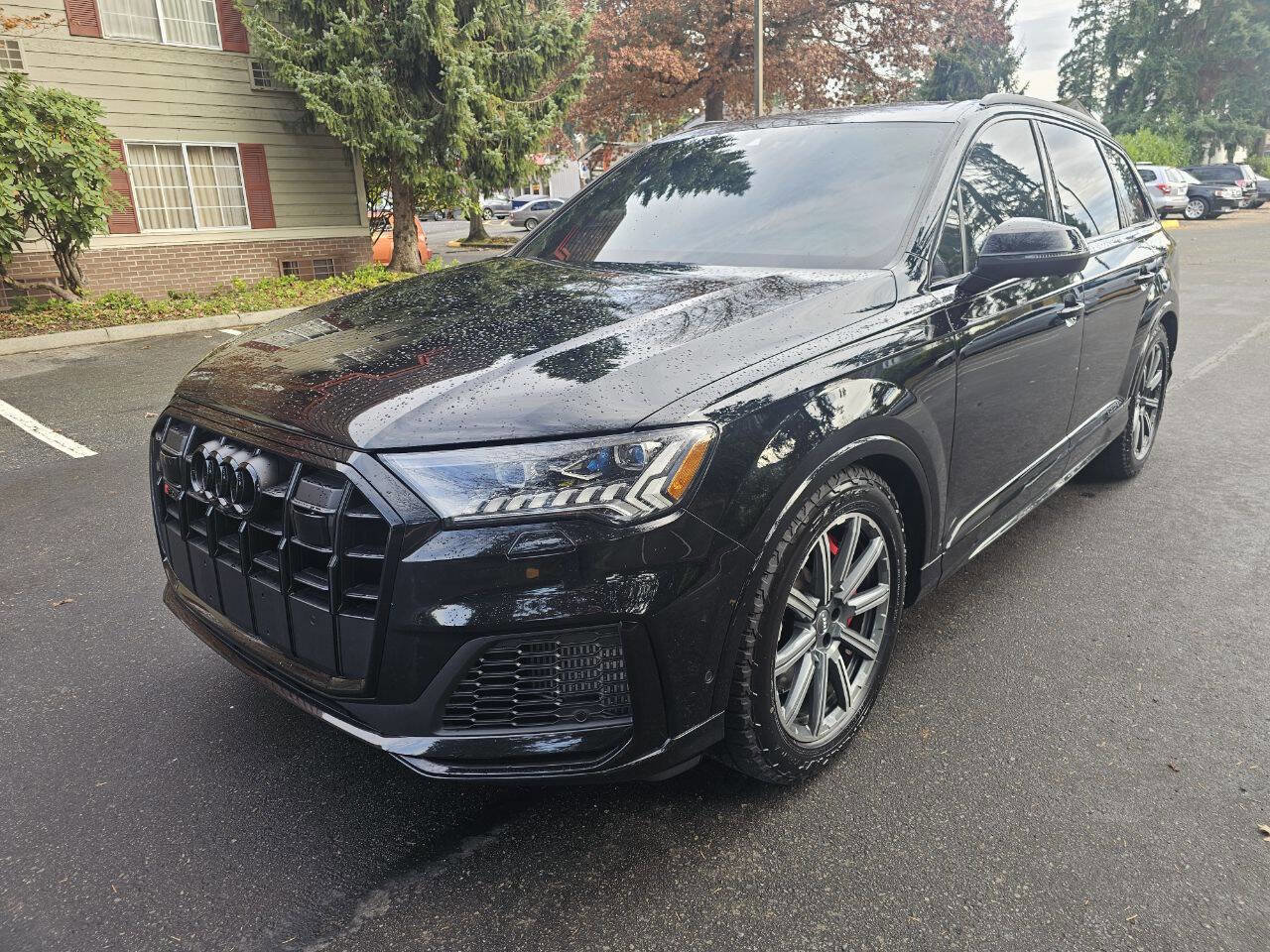 Used 2020 Audi SQ7 Prestige w/ S Sport Package image 4