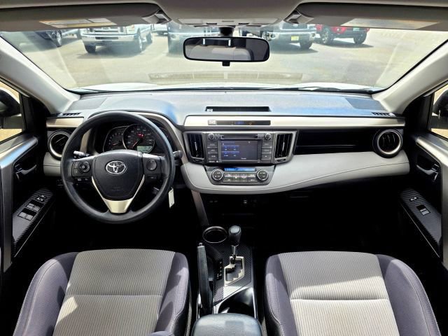 Used 2015 Toyota RAV4 XLE AWD/4WD image 9