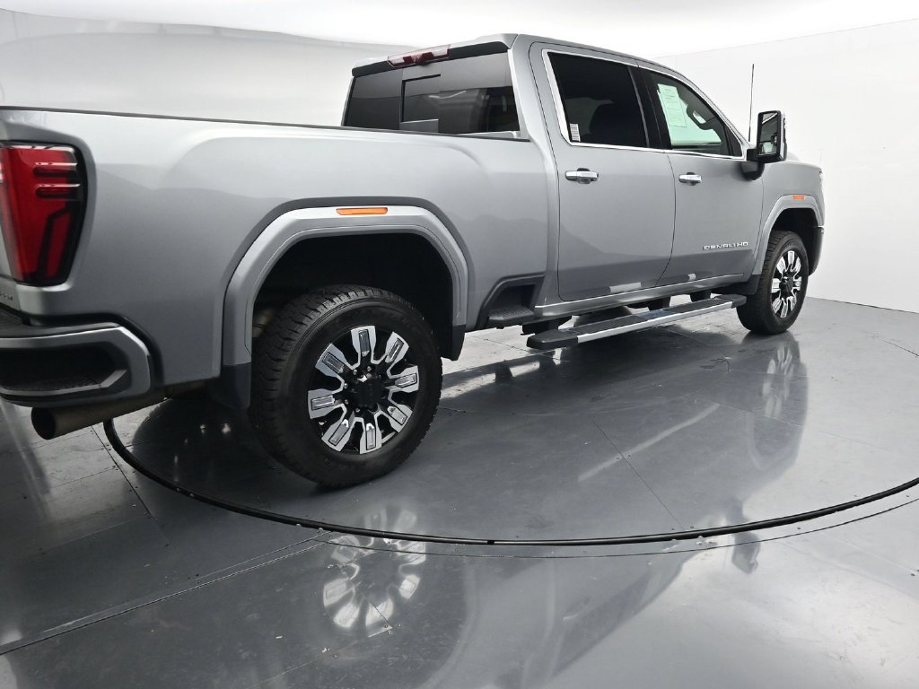 Used 2024 GMC Sierra 2500 Denali w/ Denali Reserve Package AWD/4WD image 8