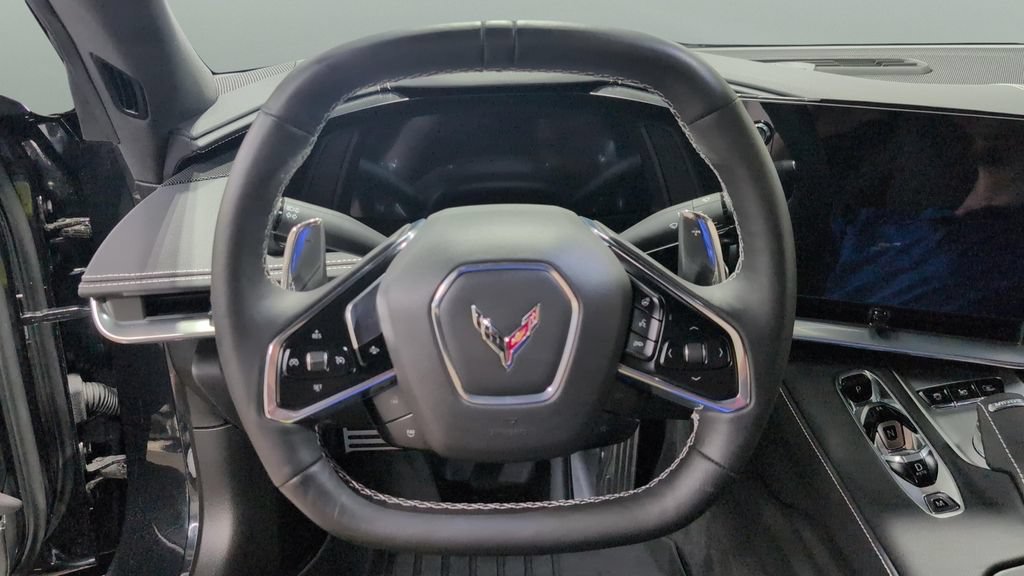 Used 2024 Chevrolet Corvette Stingray Preferred Conv w/ 2LT RWD image 13