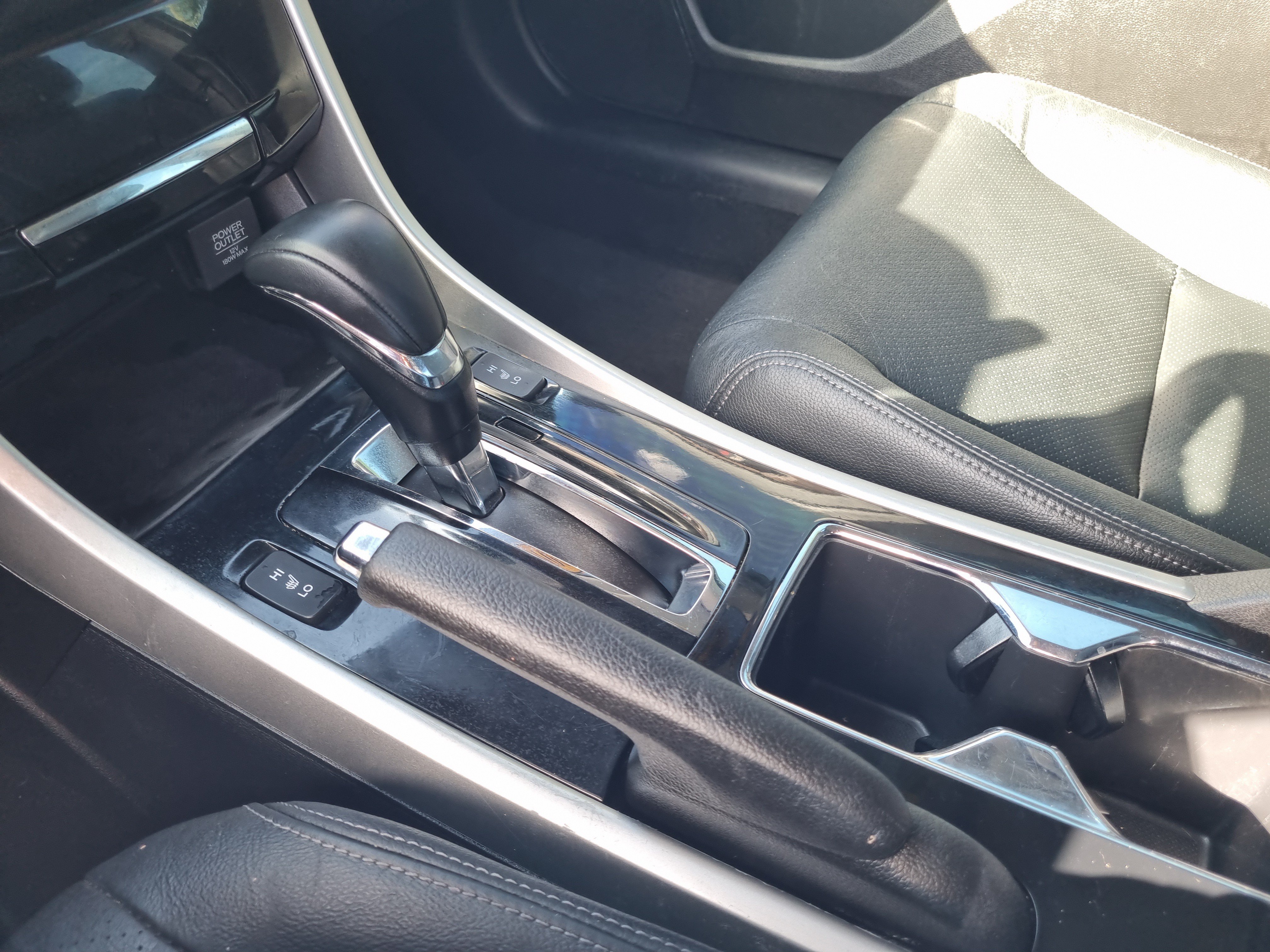 Used 2016 Honda Accord EX-L image 32