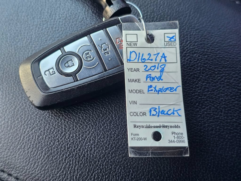 Used 2018 Ford Explorer XLT w/ Equipment Group 202A AWD/4WD image 35