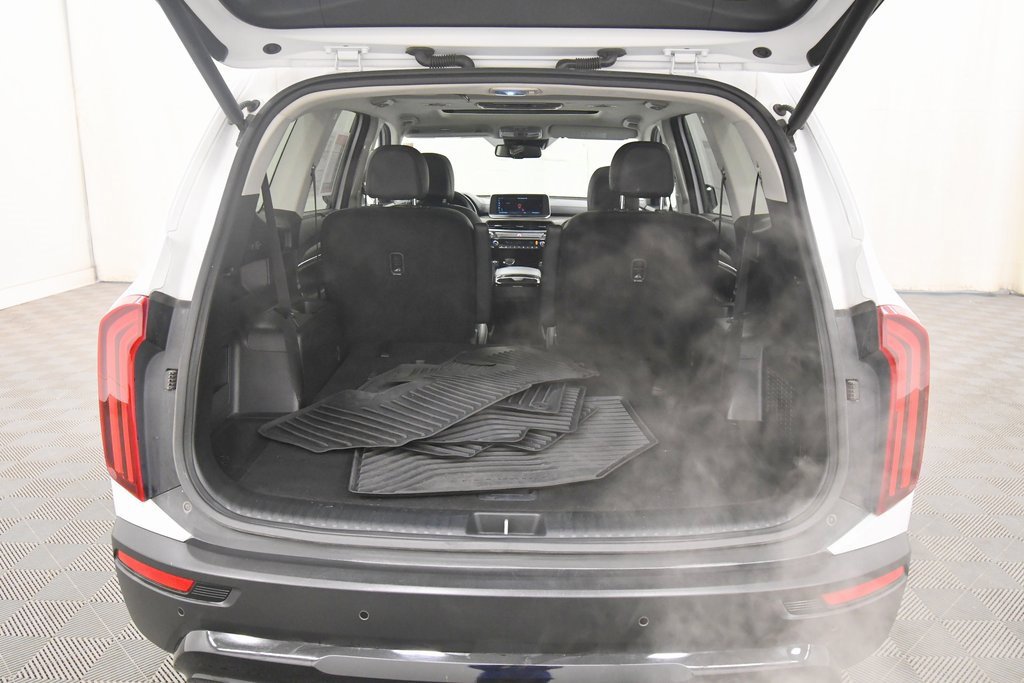 Certified 2022 Kia Telluride EX w/ EX Premium Package image 7