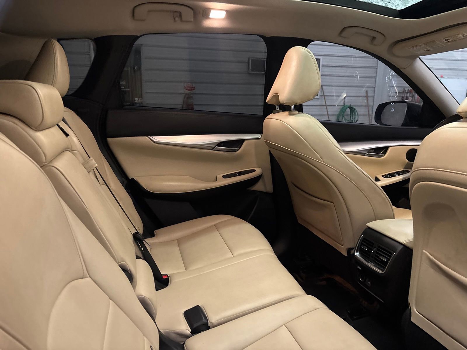 Used 2021 INFINITI QX50 Luxe image 32