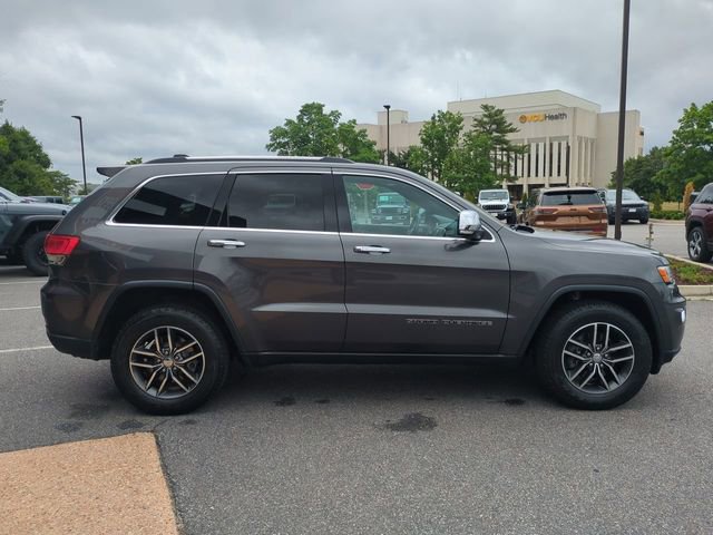 Used 2017 Jeep Grand Cherokee Limited AWD/4WD image 3