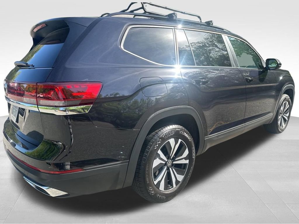 Used 2025 Volkswagen Atlas SE image 6