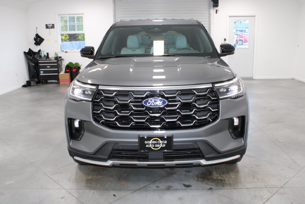 New 2027 Ford Explorer Platinum AWD/4WD image 2