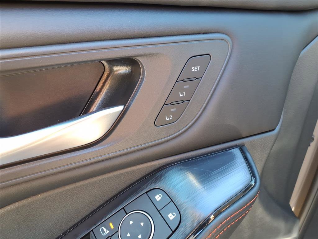 Used 2025 Nissan Rogue SV w/ Rock Creek Premium Package image 14