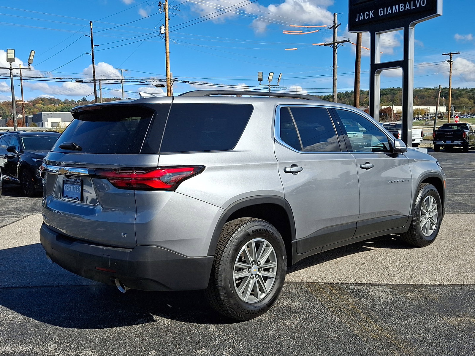 Certified 2023 Chevrolet Traverse LT w/ LPO, Floor Liner Package image 7