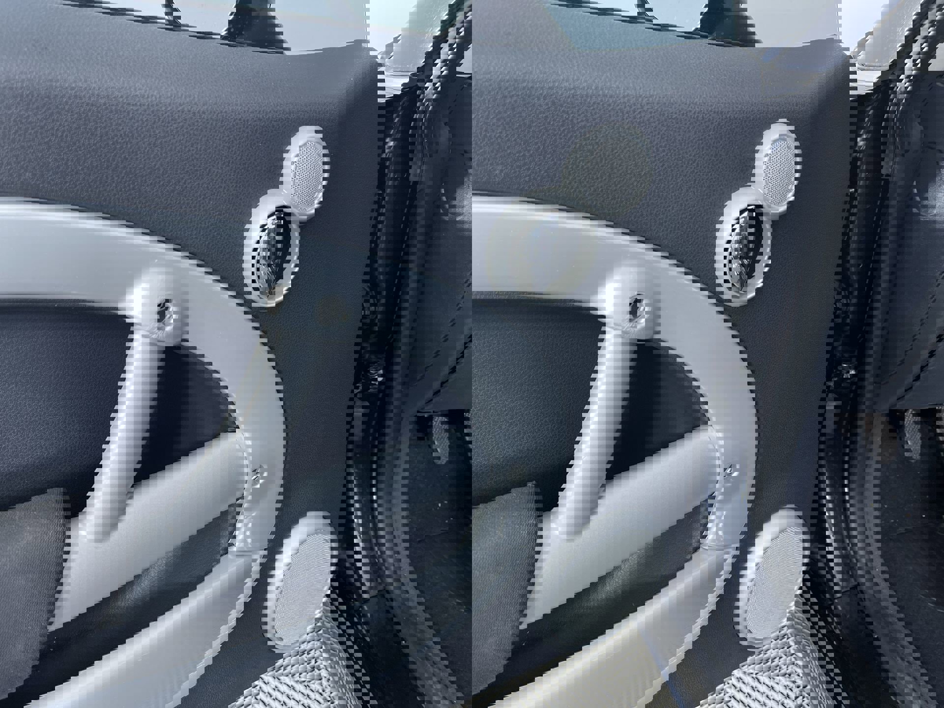 Used 2005 MINI Cooper Hardtop image 13